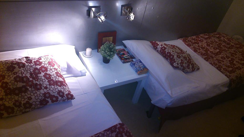 Los Amigos Hostel Madrid Room photo
